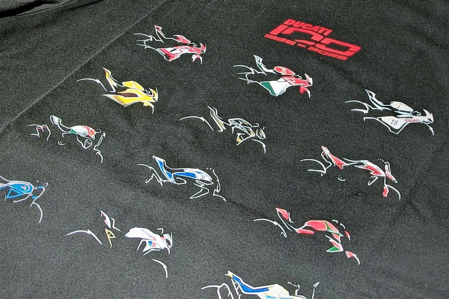 【All Liveries 100｜ショートスリーブTシャツ】